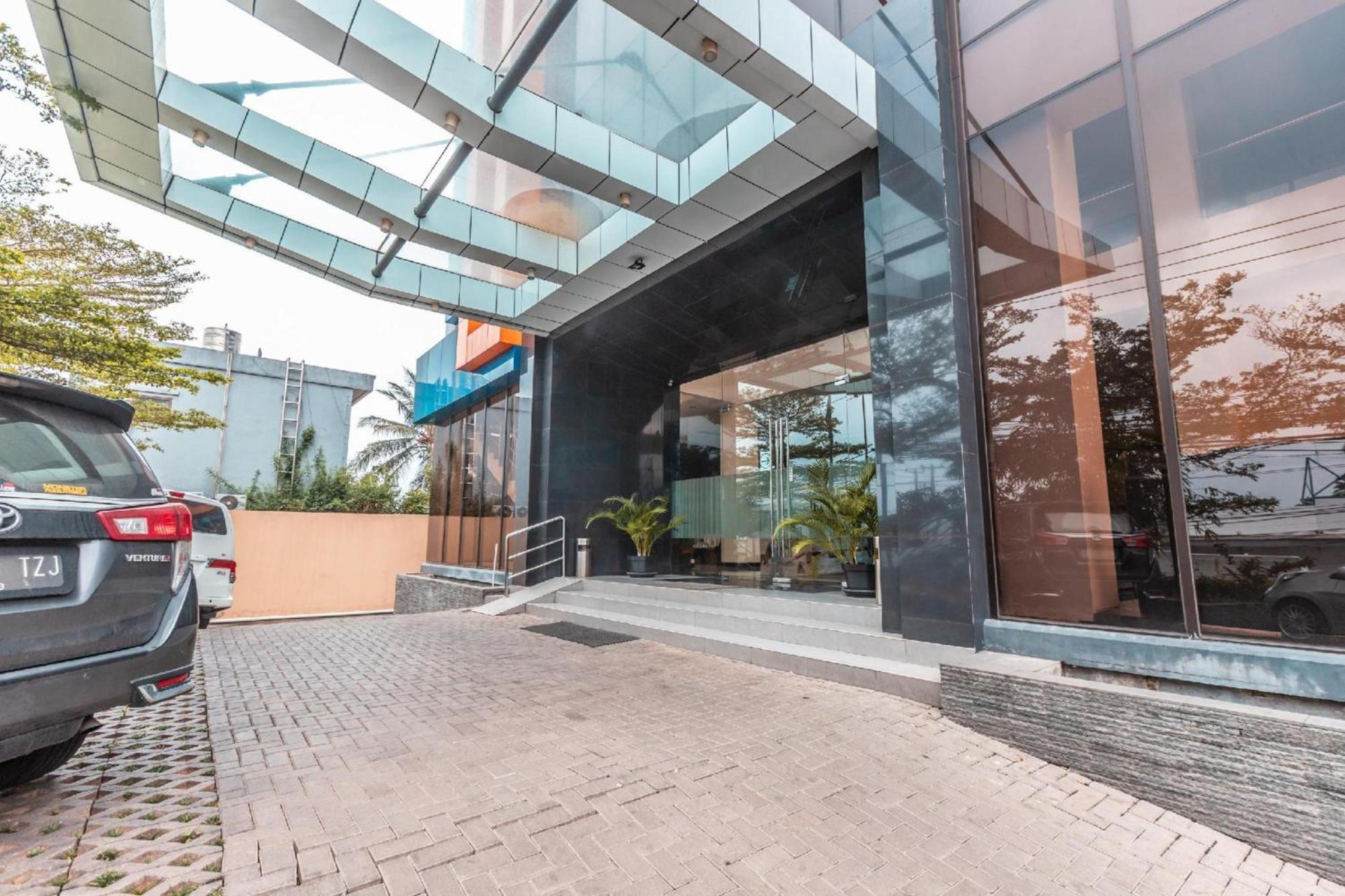 Collection O Hotel Igloo Bekasi Exterior photo